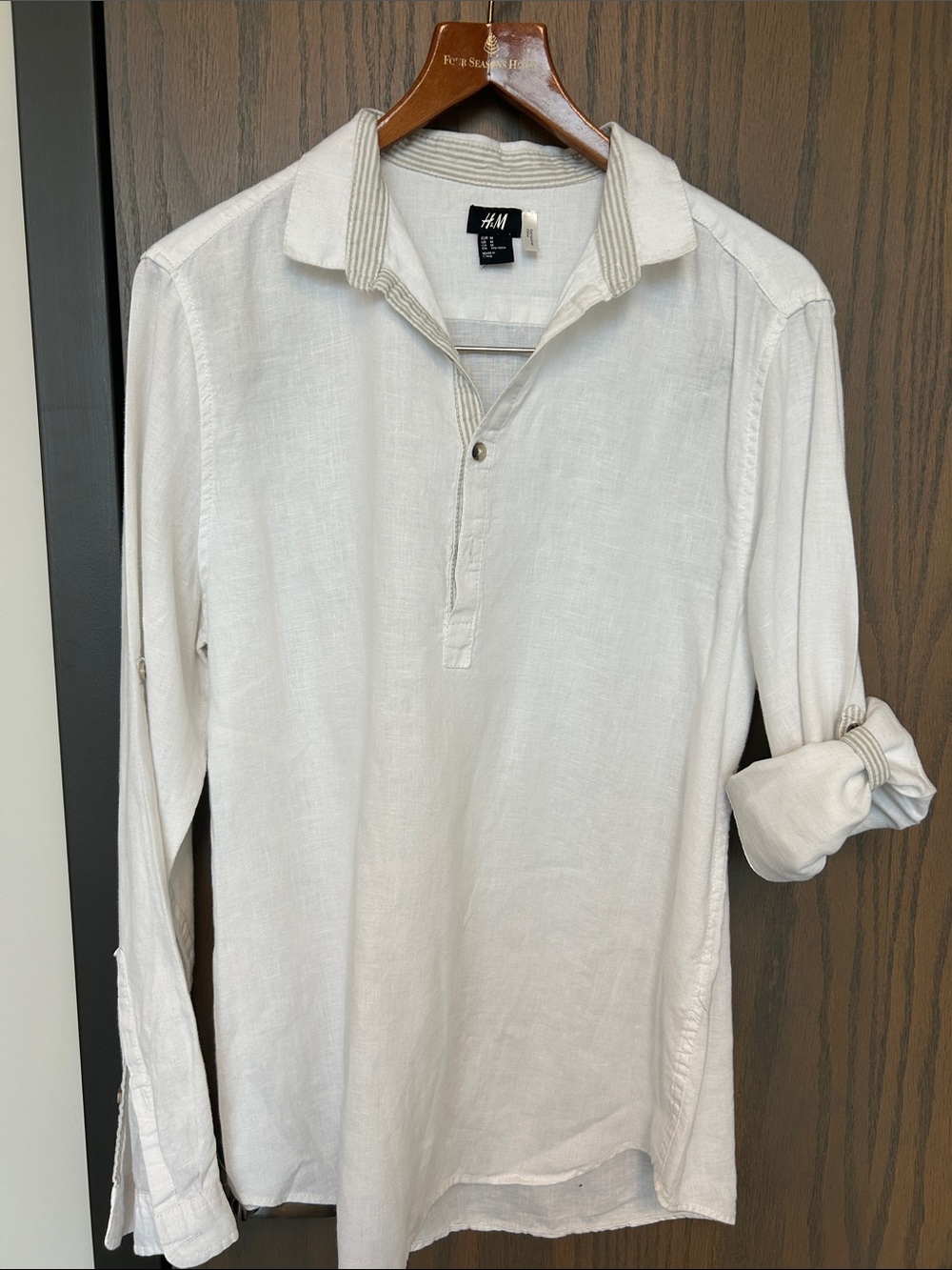H&M Men's Long-Sleeve Button-Down Shirt in Off-White